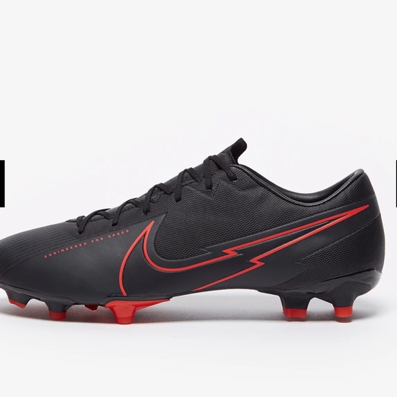 Athletic_Shoes